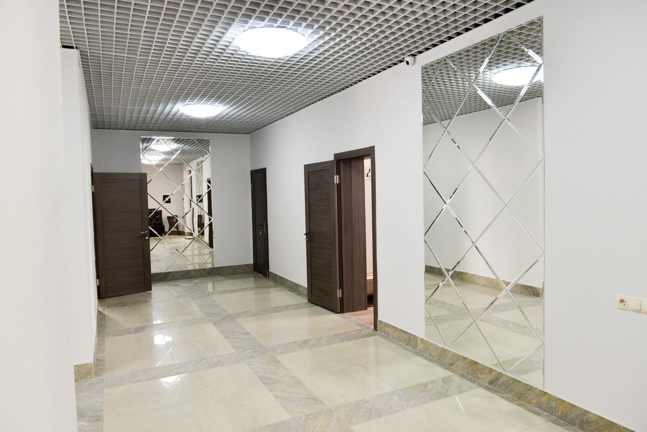 Grad Hotel Ashmyany Exteriér fotografie